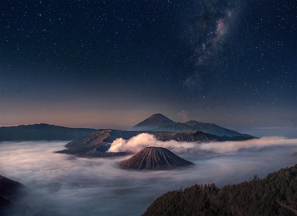 Bromo Starry Night by Silentino Natti